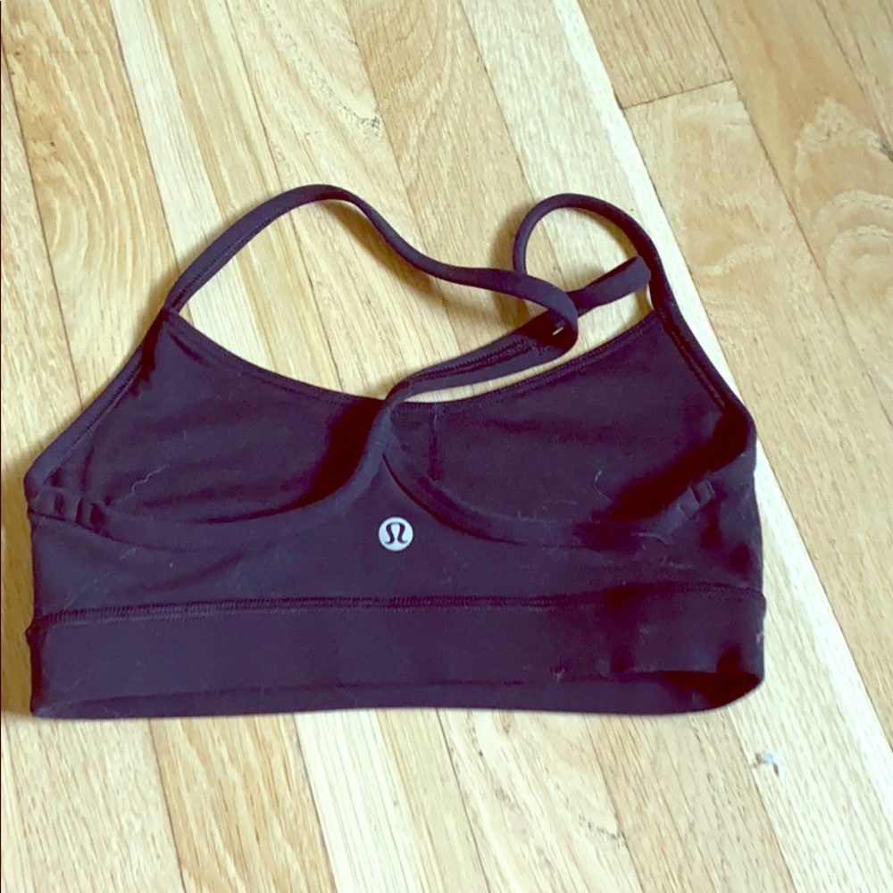 Lululemon sports bra